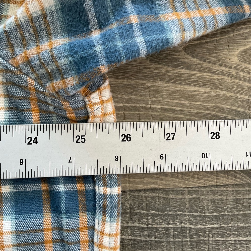 LL Bean Signature 1933 Chamois Cloth Shirt Men’s XL Slim Blue Tan Plaid 290020 - Picture 7 of 11